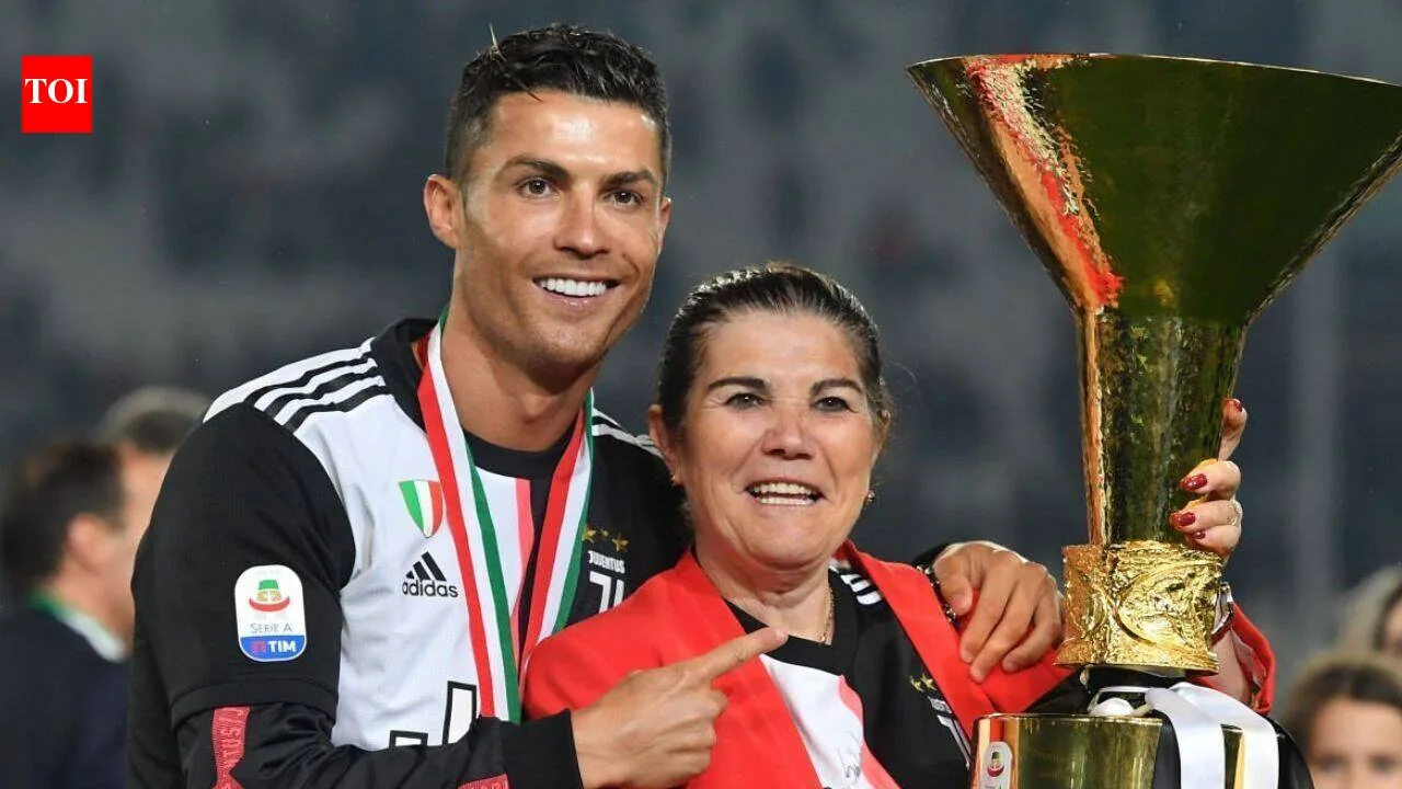 'So proud of my son': Dolores Aveiro's emotional message to son Cristiano Ronaldo goes viral - Hindustan Times