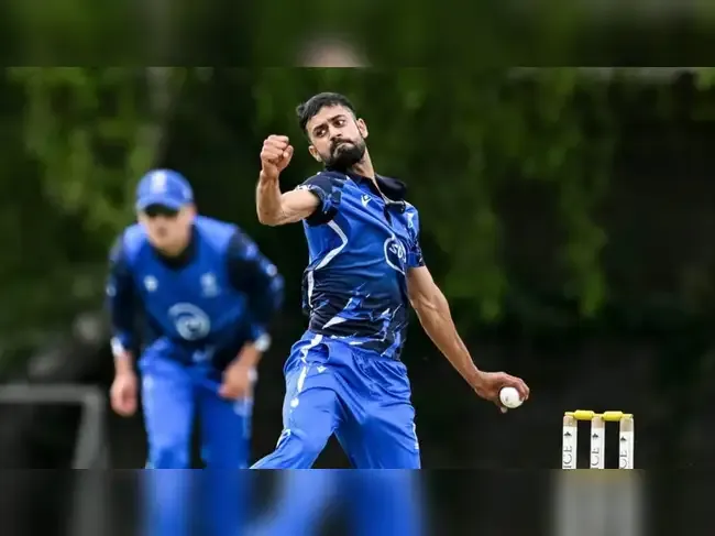 ,.