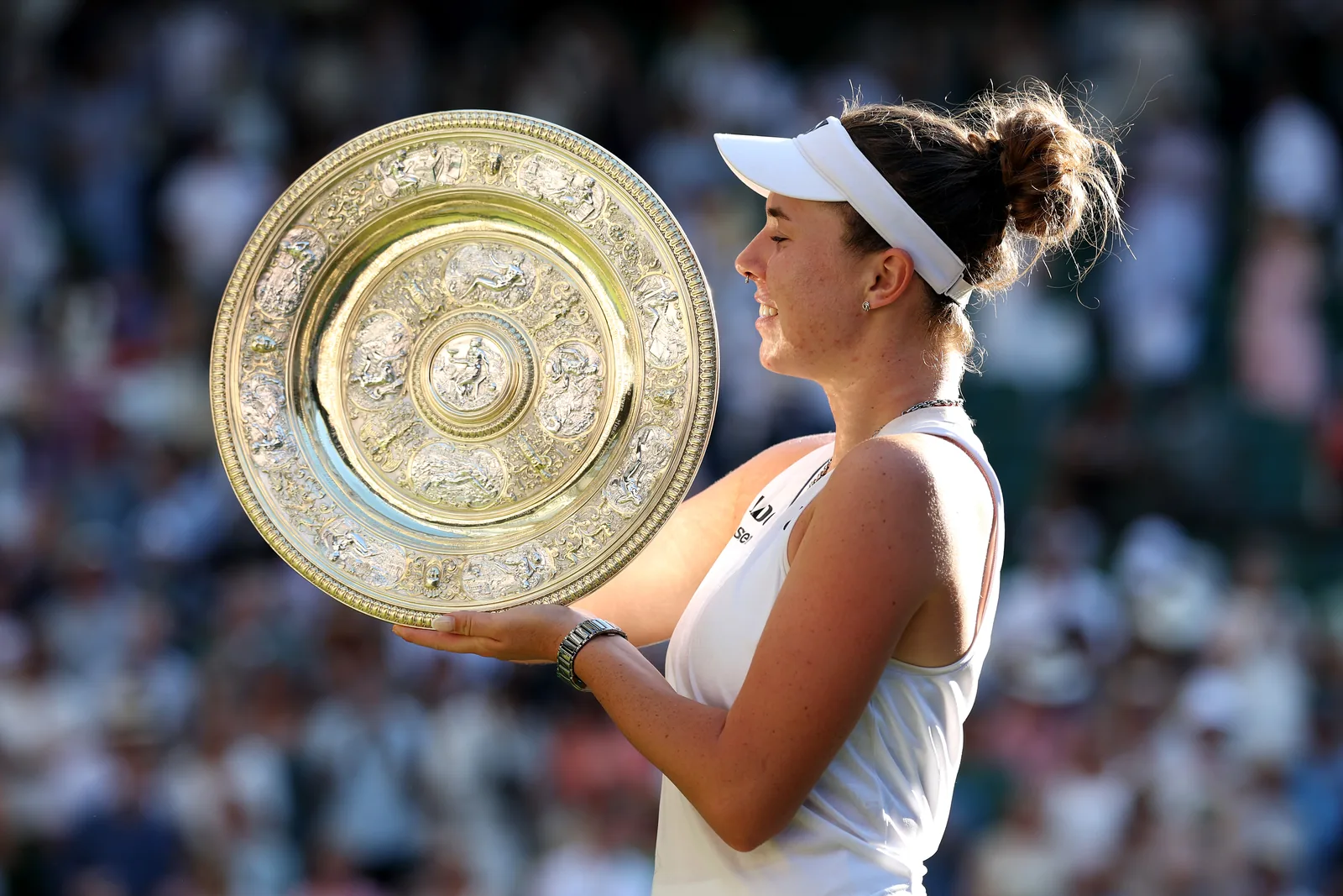Wimbledon 2026: Linda Noskova beats Karolina Muchova in dramatic all-Czech final to win first Grand Slam title