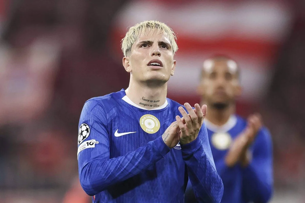 Aston Villa bid for Alejandro Garnacho loan from Chelsea - sources